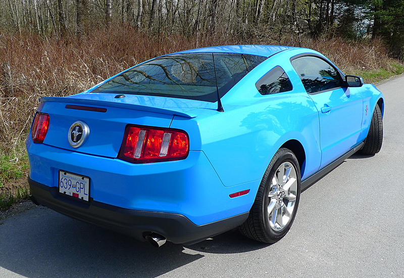 2011 Ford Mustang V6 Coupe, stock